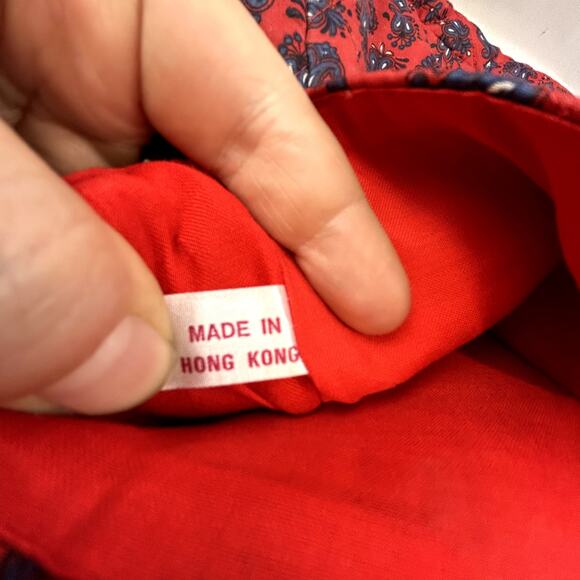 Red and Navy with white purse 10 x 10 x 2" cloth bag 14" tall strap - Picture 4 of 7